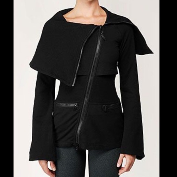 lululemon athletica Jackets & Blazers - LULULEMON- RARE Over The Top Jacket Asymmetric Zip